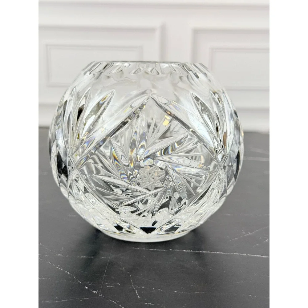 Vintage Bohemian Cut Pinwheel Pattern Cut Crystal Sphere Vase 4